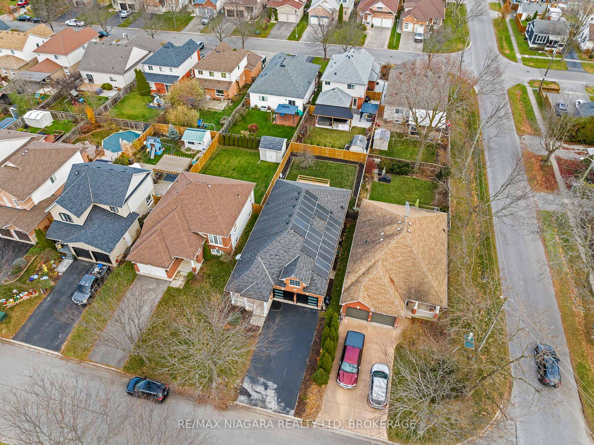 Photo 35 of 36 Longfellow Avenue, St. Catharines, Haig — HOMEH