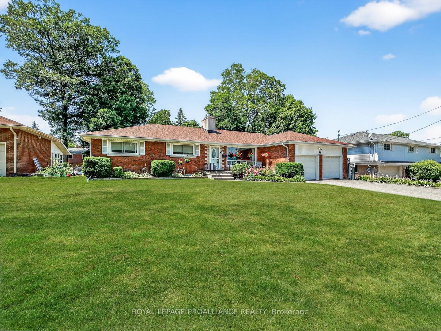 Photo 18 of 52 Stanley Park Drive, Belleville, Belleville Ward — HOMEH