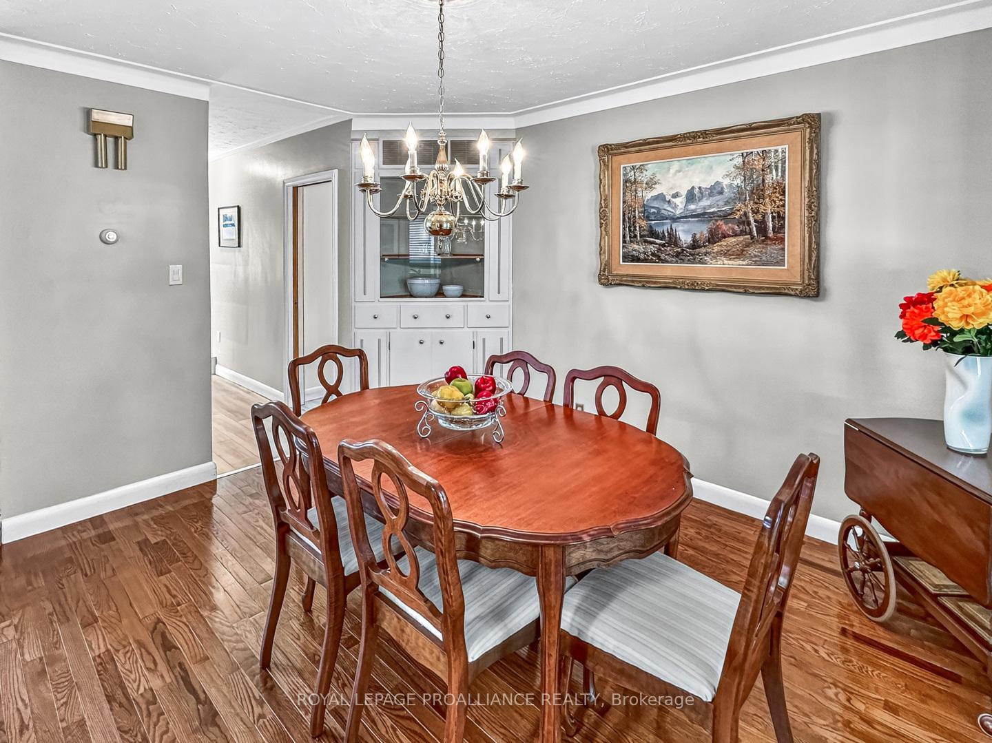 Photo 11 of 52 Stanley Park Drive, Belleville, Belleville Ward — HOMEH