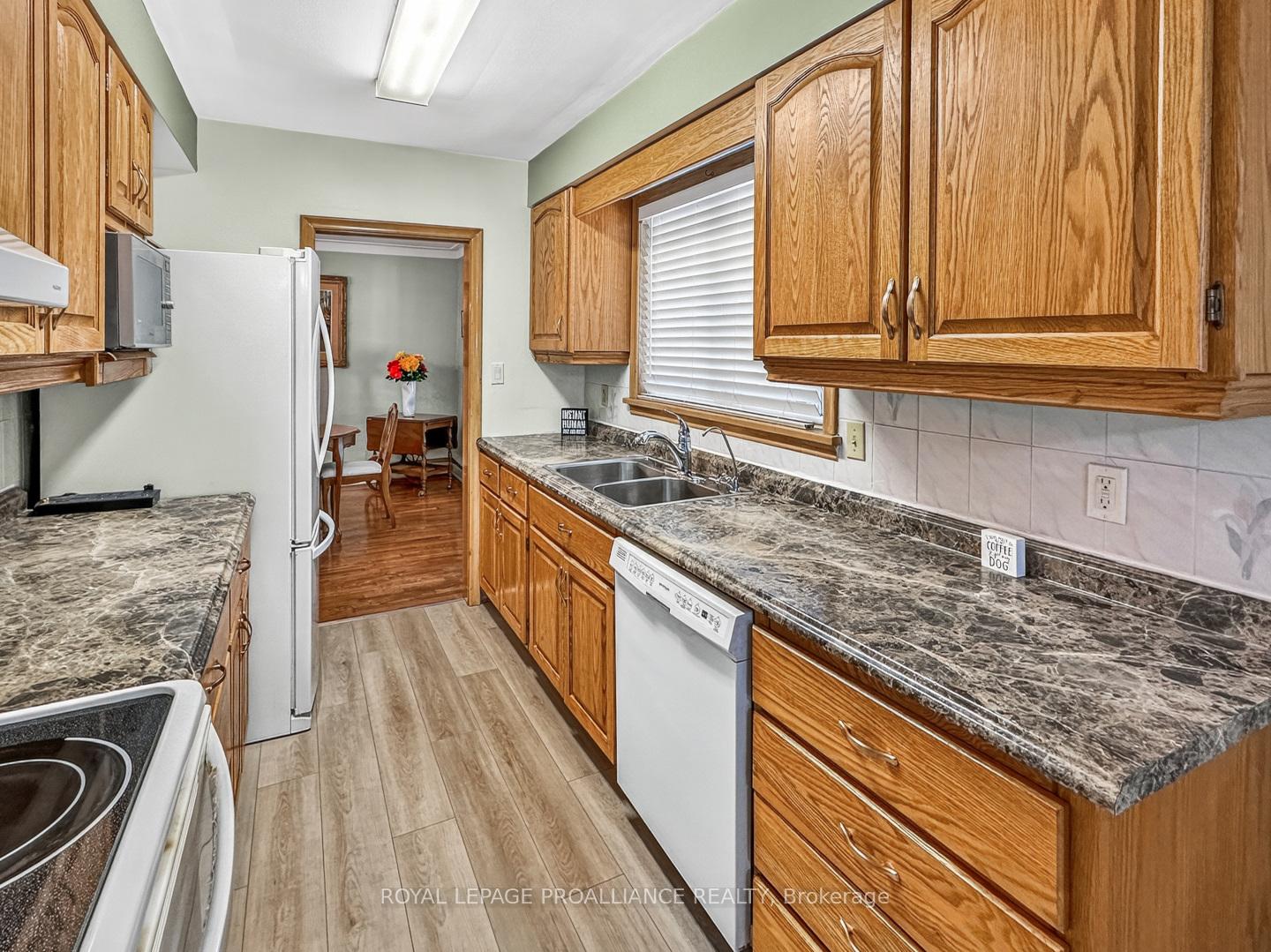 Photo 10 of 52 Stanley Park Drive, Belleville, Belleville Ward — HOMEH