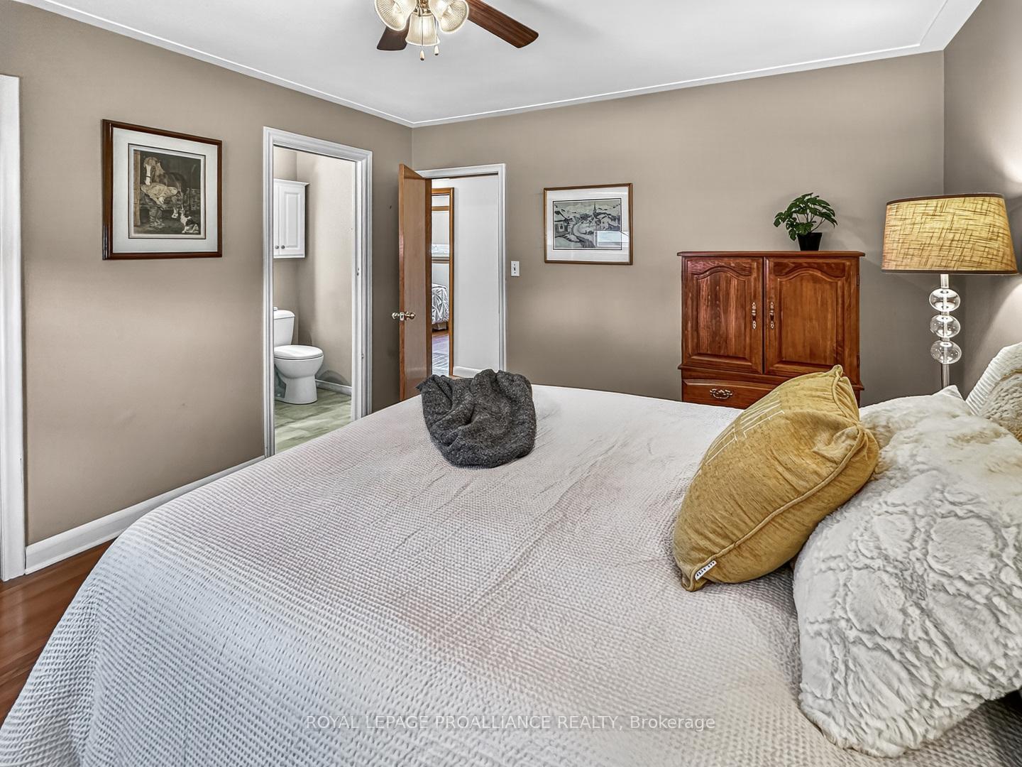 Photo 21 of 52 Stanley Park Drive, Belleville, Belleville Ward — HOMEH