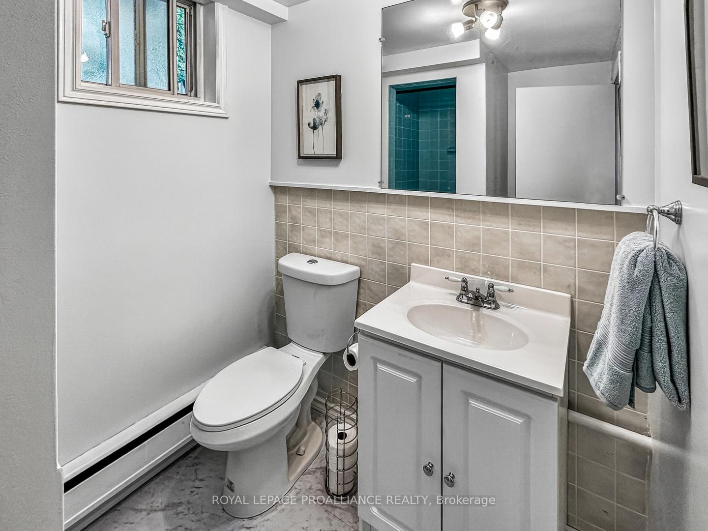Photo 35 of 52 Stanley Park Drive, Belleville, Belleville Ward — HOMEH