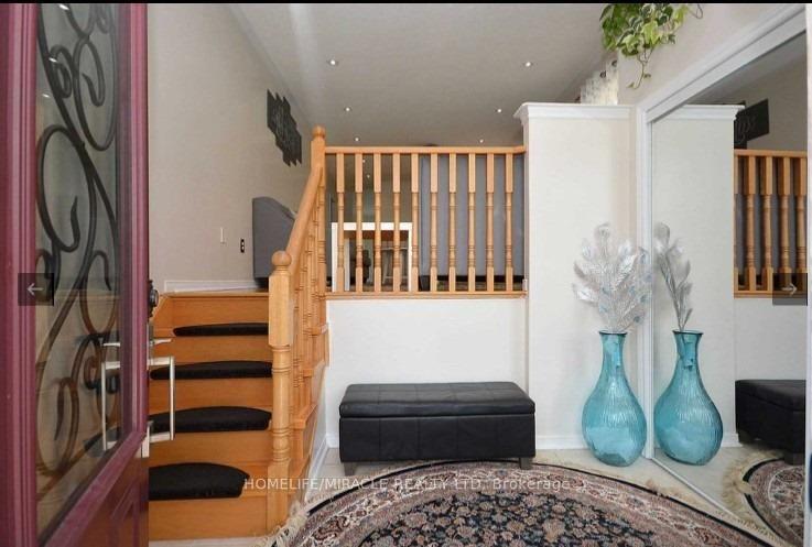 Photo 3 of 126 Edenbrook Hill Drive, Brampton, Fletcher's Meadow — HOMEH