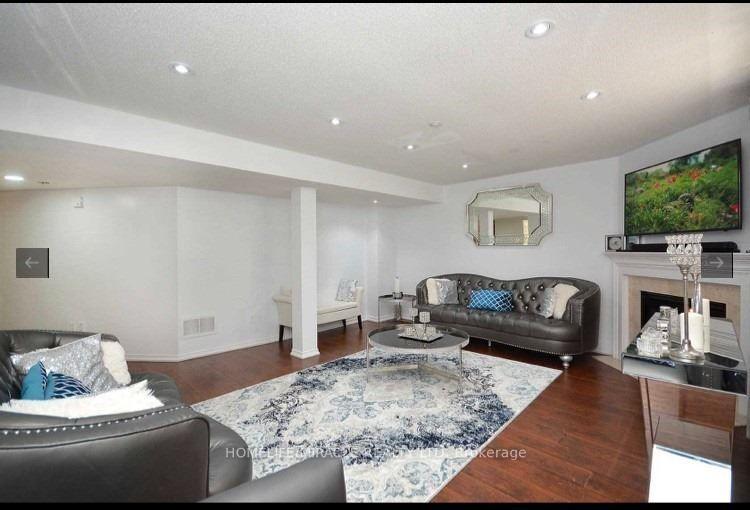 Photo 16 of 126 Edenbrook Hill Drive, Brampton, Fletcher's Meadow — HOMEH