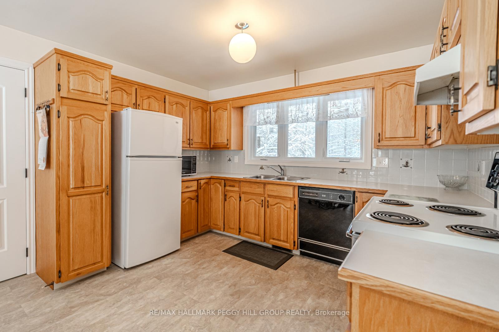 Photo 4 of 13 Davis Street, Machar — HOMEH