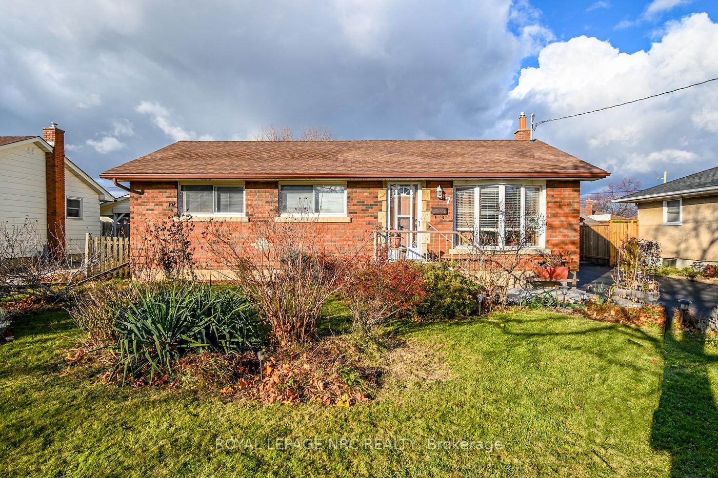 Photo 1 of 7 Ridgeview Avenue, St. Catharines, Carlton/Bunting — HOMEH