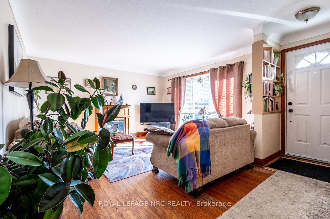 Photo 4 of 7 Ridgeview Avenue, St. Catharines, Carlton/Bunting — HOMEH