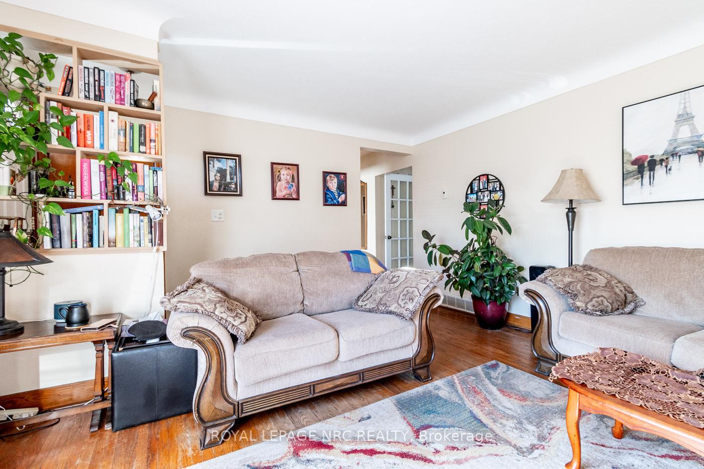 Photo 6 of 7 Ridgeview Avenue, St. Catharines, Carlton/Bunting — HOMEH