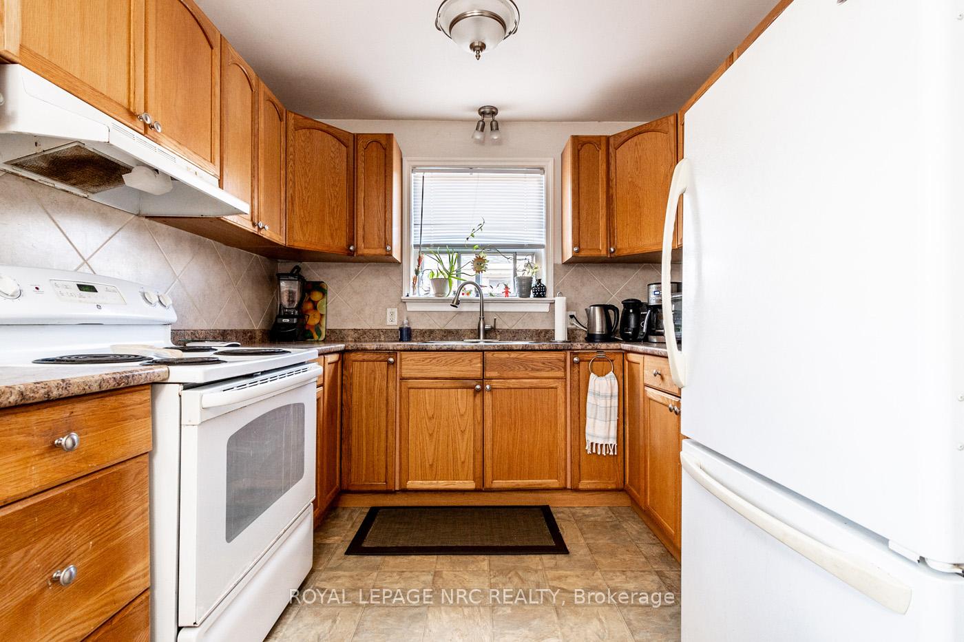 Photo 8 of 7 Ridgeview Avenue, St. Catharines, Carlton/Bunting — HOMEH