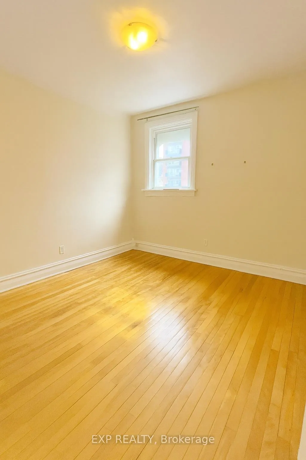 Photo 5 of 446 Cambridge Street S, Ottawa, West Centre Town — HOMEH