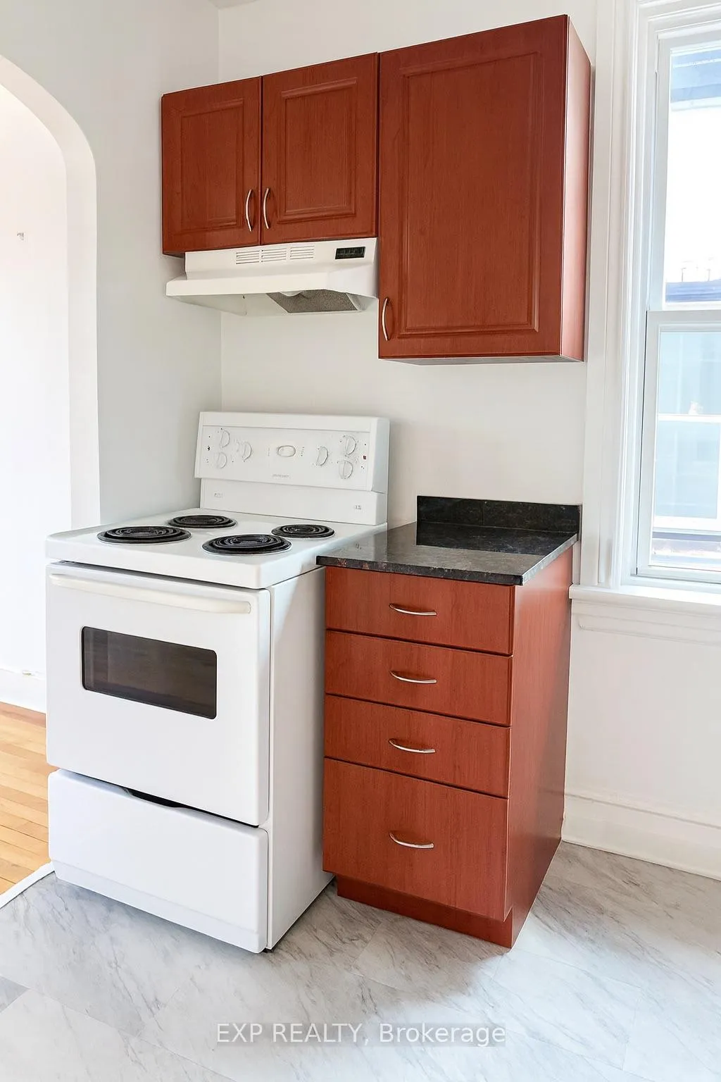Photo 6 of 446 Cambridge Street S, Ottawa, West Centre Town — HOMEH