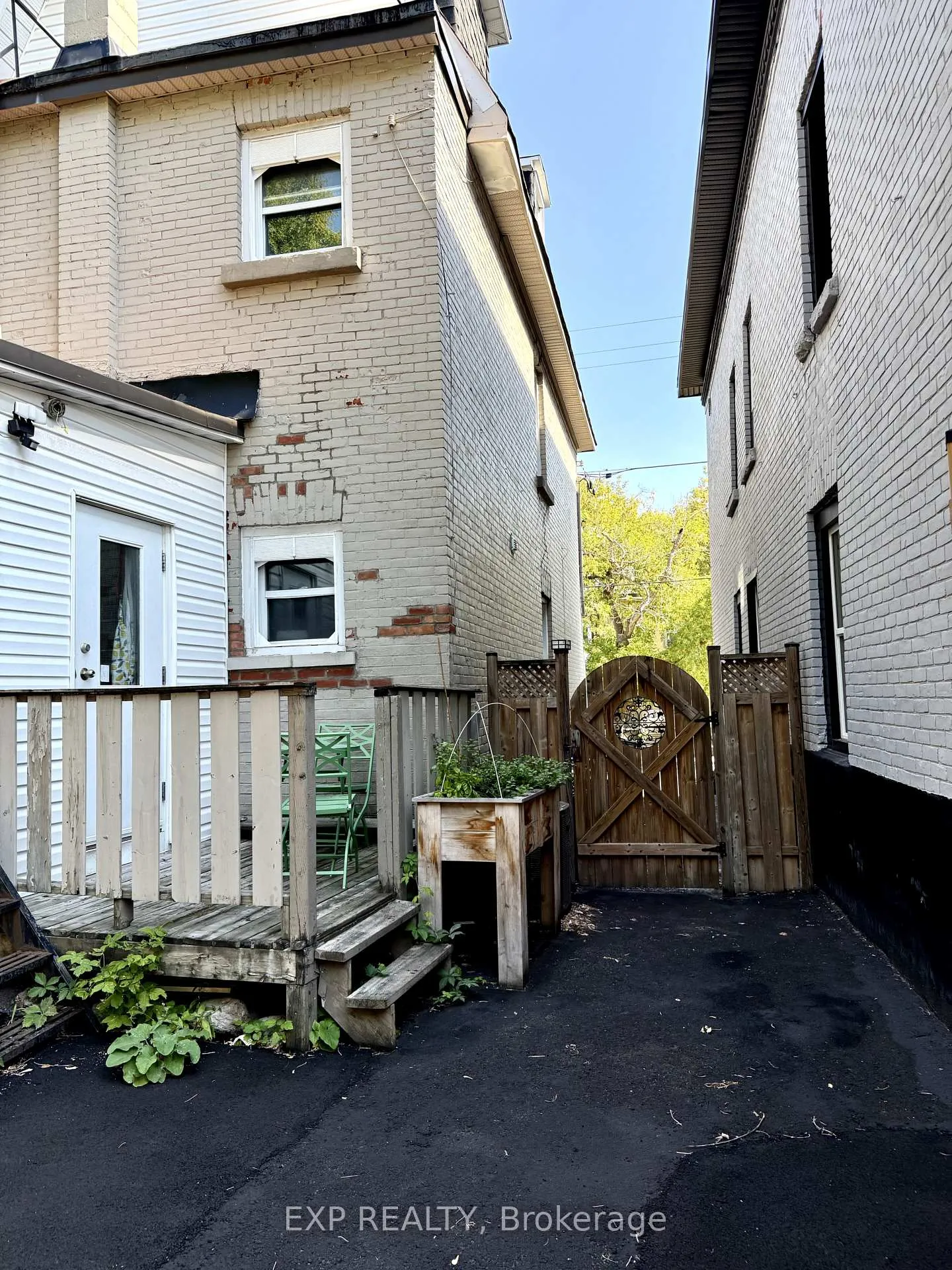 Photo 15 of 446 Cambridge Street S, Ottawa, West Centre Town — HOMEH