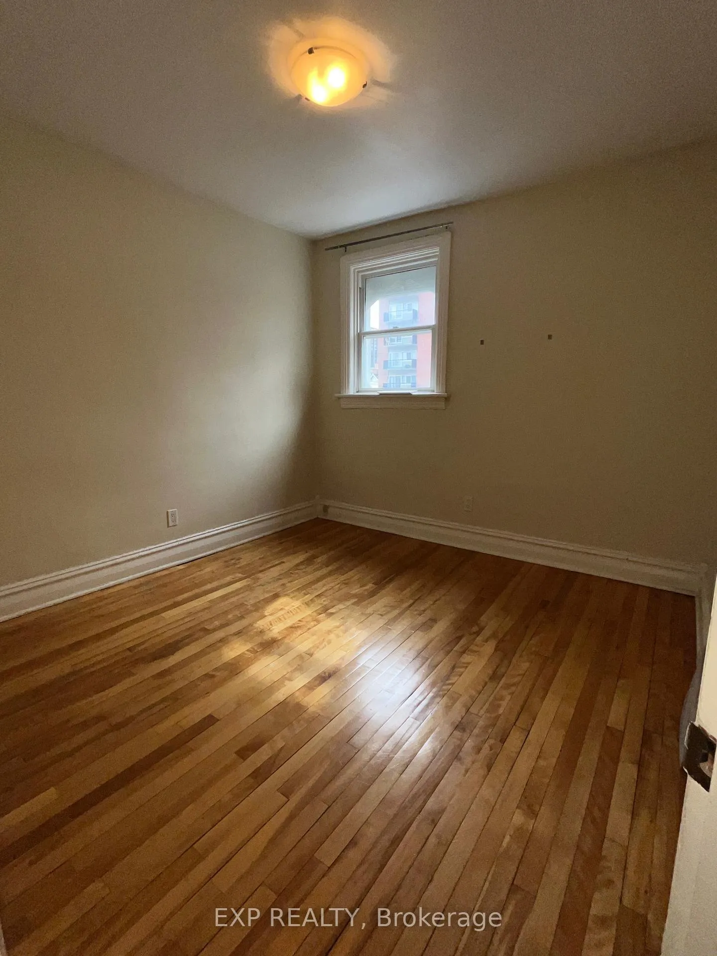 Photo 32 of 446 Cambridge Street S, Ottawa, West Centre Town — HOMEH