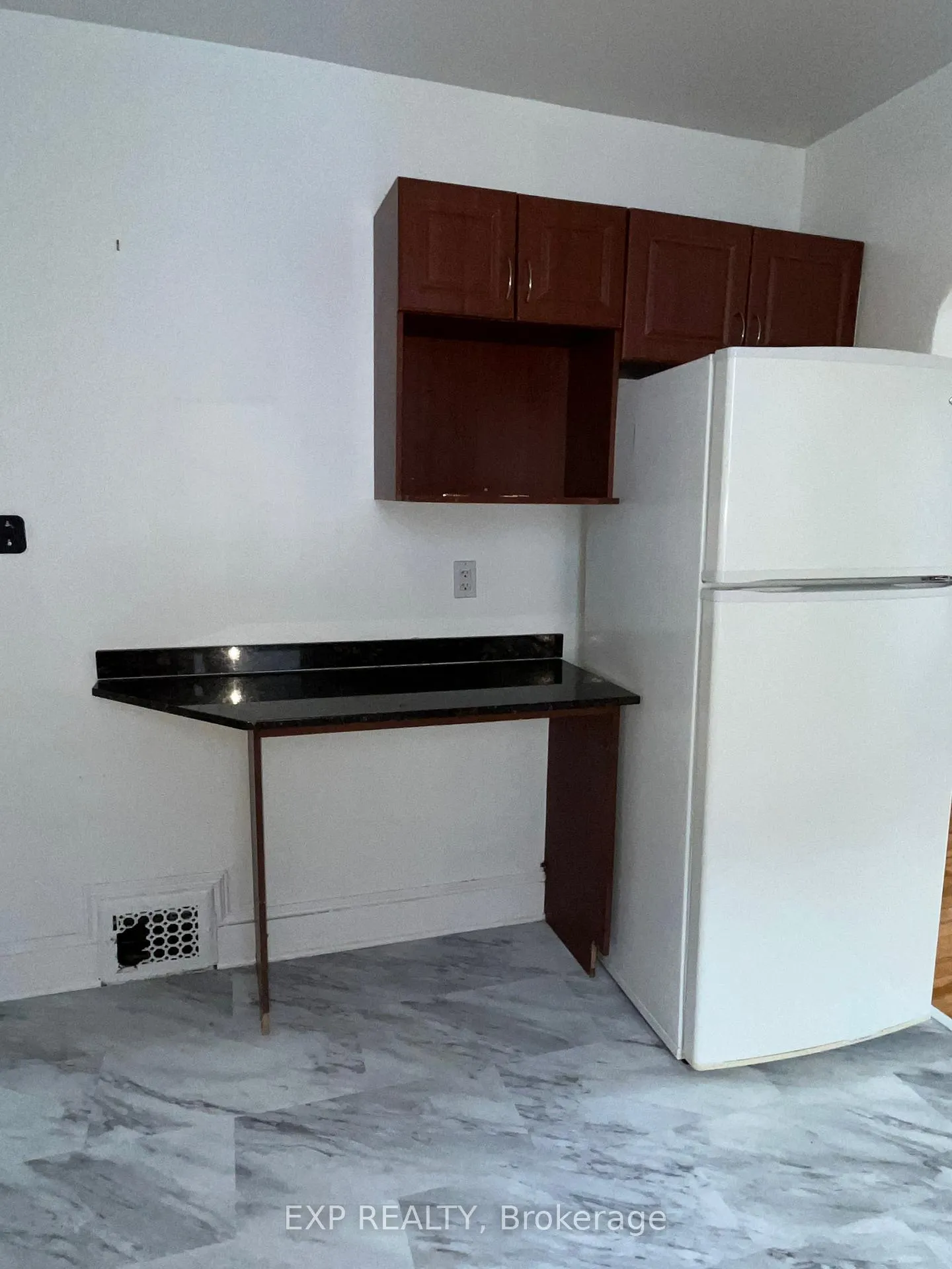 Photo 37 of 446 Cambridge Street S, Ottawa, West Centre Town — HOMEH