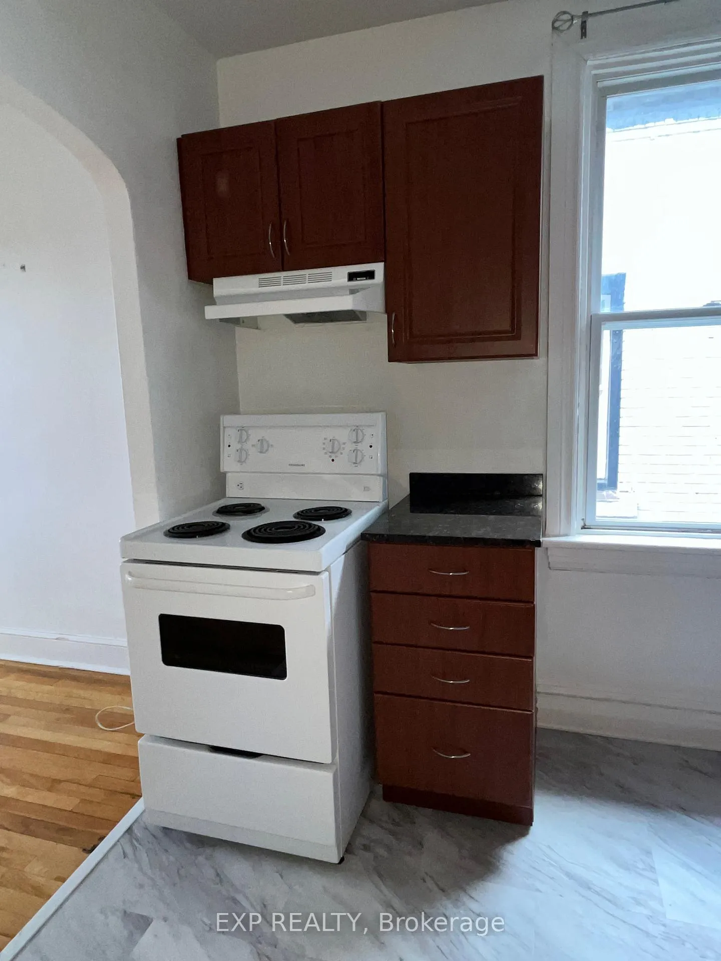 Photo 39 of 446 Cambridge Street S, Ottawa, West Centre Town — HOMEH