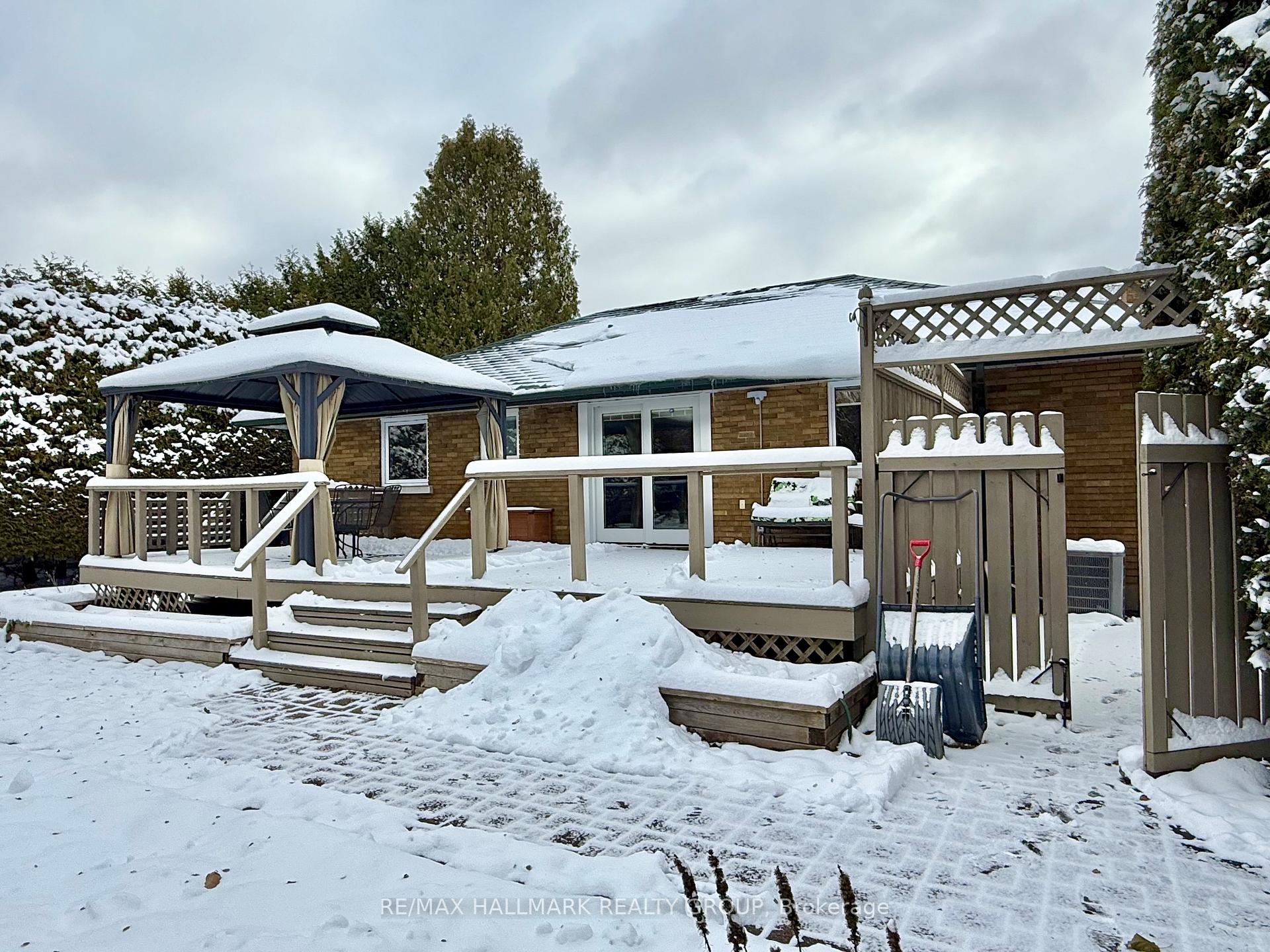 Photo 38 of 18 Kerry Crescent, Ottawa, City View/Skyline/Fisher Heights/Parkwood Hills — HOMEH