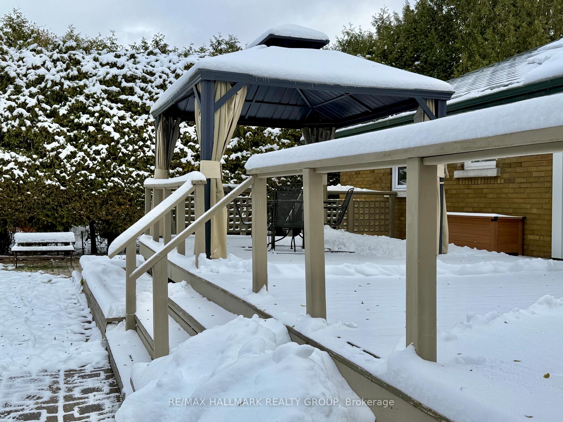 Photo 35 of 18 Kerry Crescent, Ottawa, City View/Skyline/Fisher Heights/Parkwood Hills — HOMEH