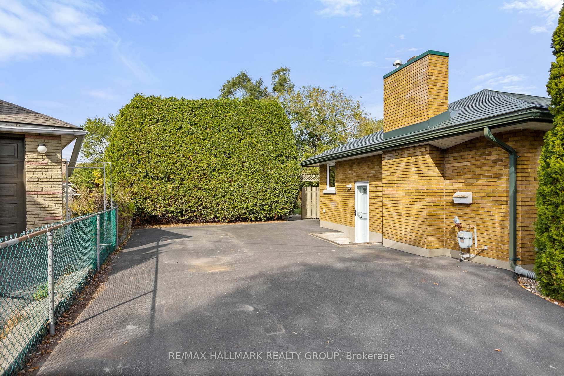 Photo 44 of 18 Kerry Crescent, Ottawa, City View/Skyline/Fisher Heights/Parkwood Hills — HOMEH