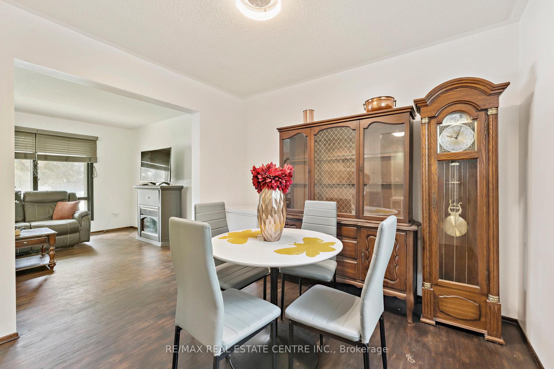 Photo 12 of 102 Rutherford Road N, Brampton, Madoc — HOMEH
