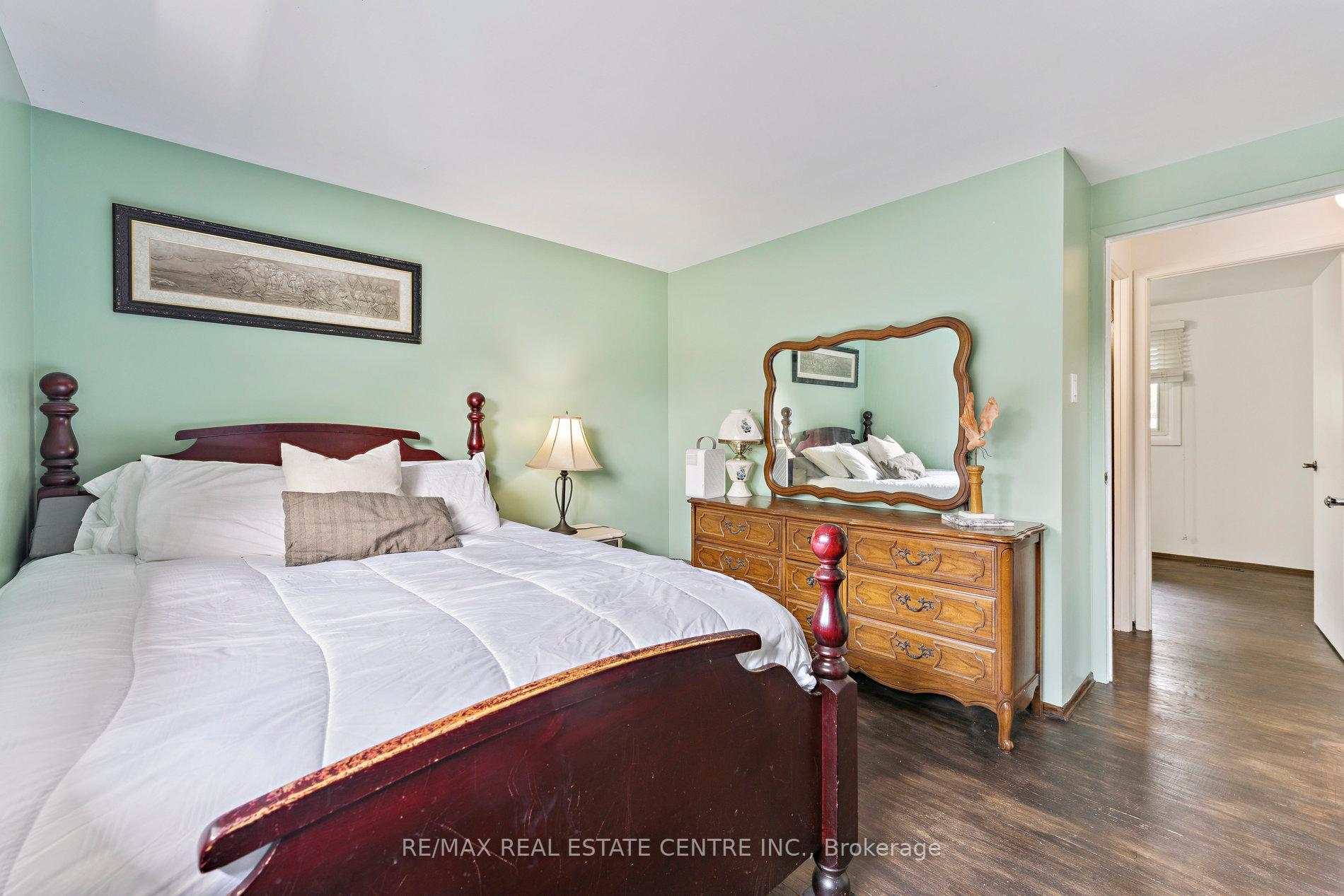 Photo 18 of 102 Rutherford Road N, Brampton, Madoc — HOMEH