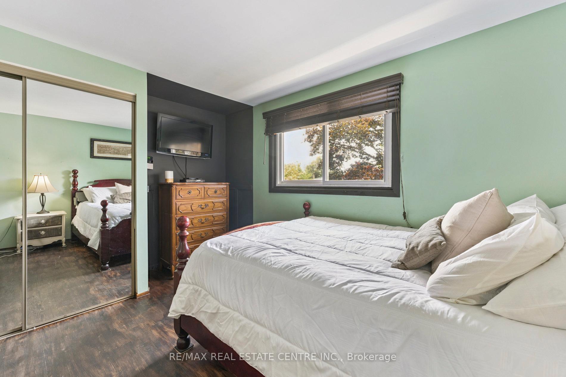 Photo 20 of 102 Rutherford Road N, Brampton, Madoc — HOMEH