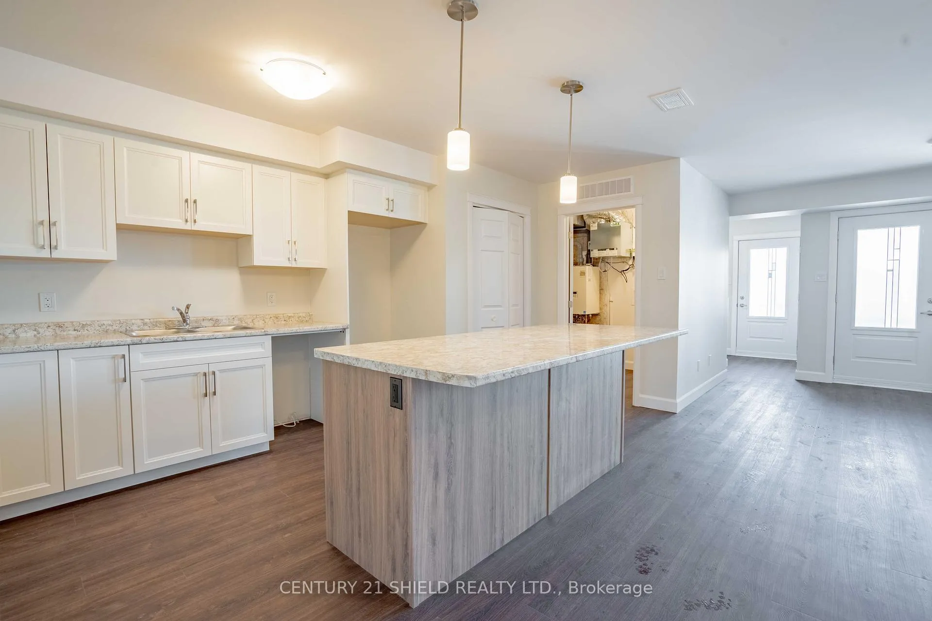 Photo 2 of 307 Kooiman Avenue, Cornwall — HOMEH