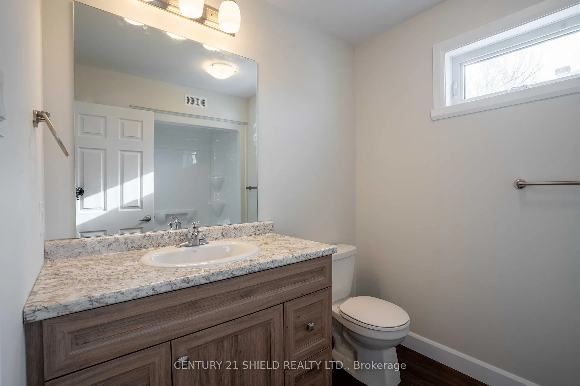 Photo 3 of 307 Kooiman Avenue, Cornwall — HOMEH
