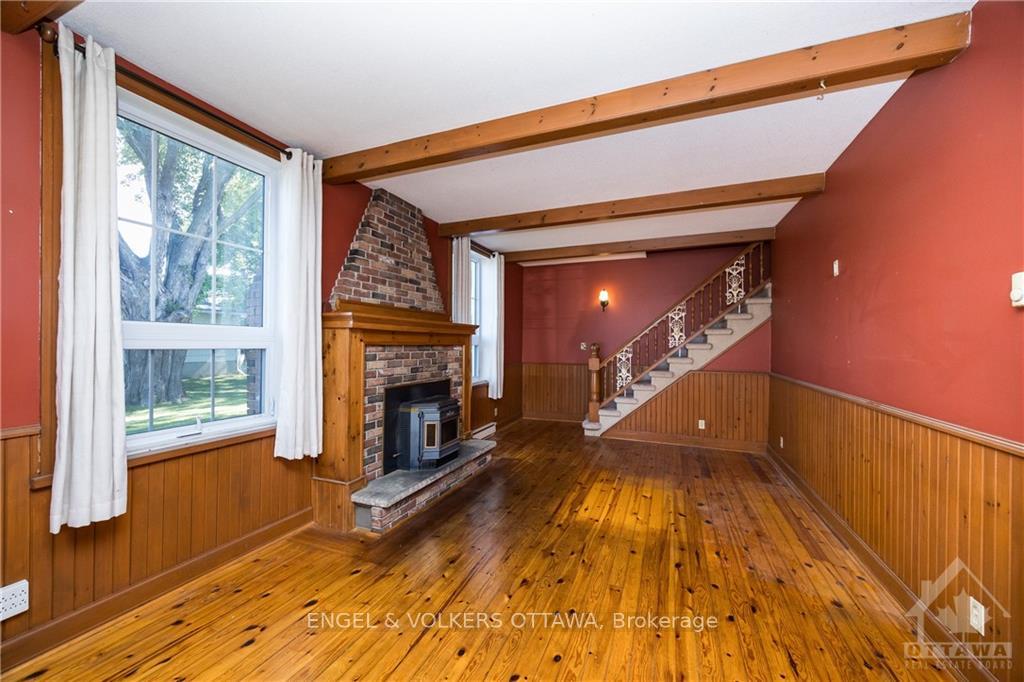 Photo 6 of 6172 Perth Street, Ottawa, Richmond — HOMEH
