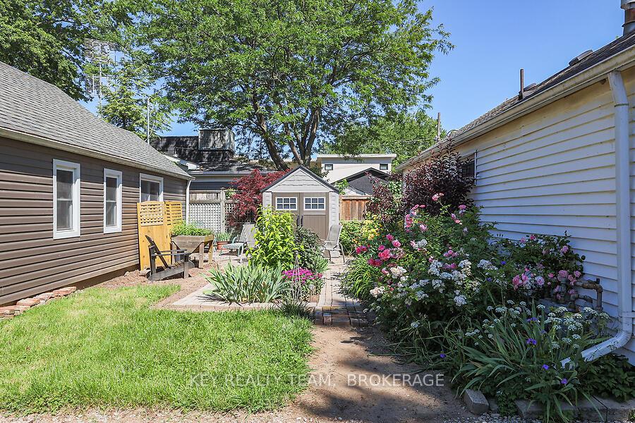 Photo 7 of 5 Abbey Avenue, St. Catharines, Port Dalhousie — HOMEH