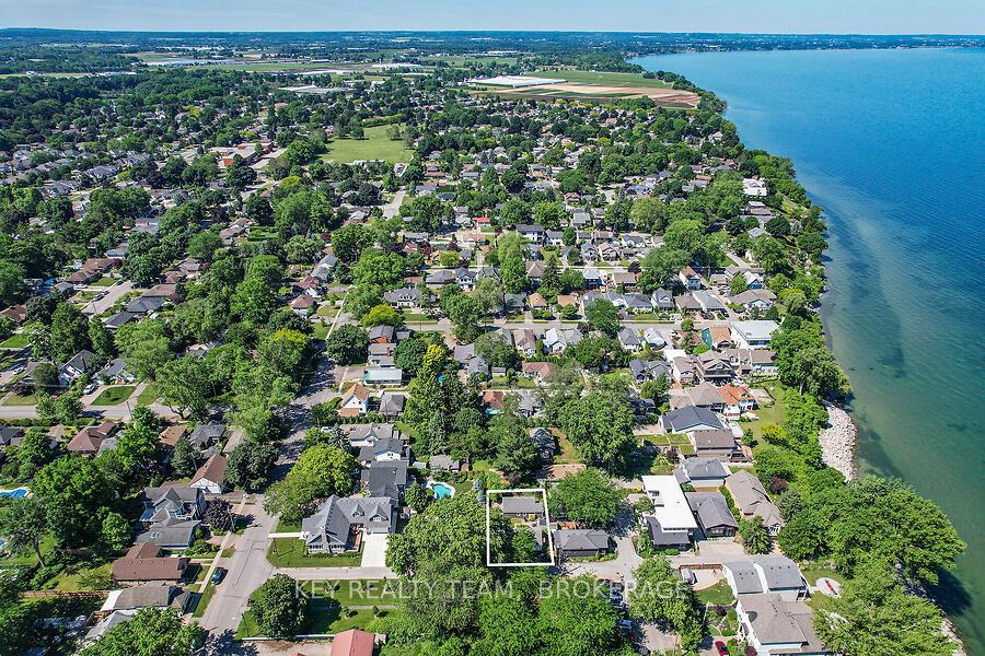 Photo 15 of 5 Abbey Avenue, St. Catharines, Port Dalhousie — HOMEH