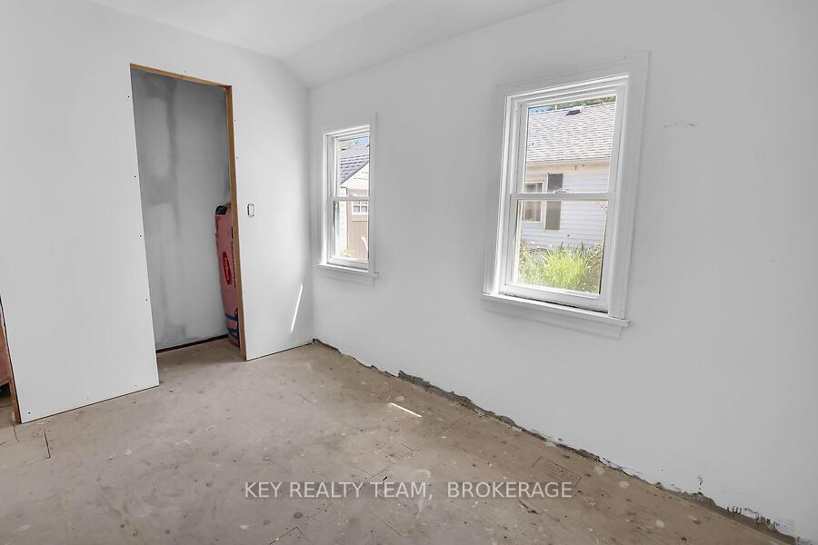 Photo 27 of 5 Abbey Avenue, St. Catharines, Port Dalhousie — HOMEH