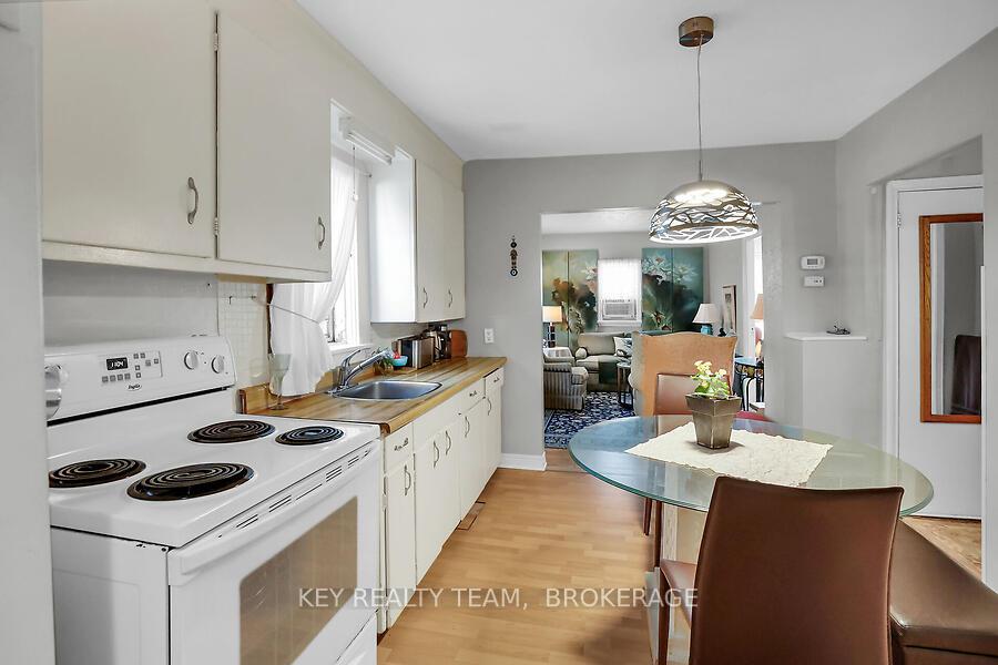 Photo 32 of 5 Abbey Avenue, St. Catharines, Port Dalhousie — HOMEH