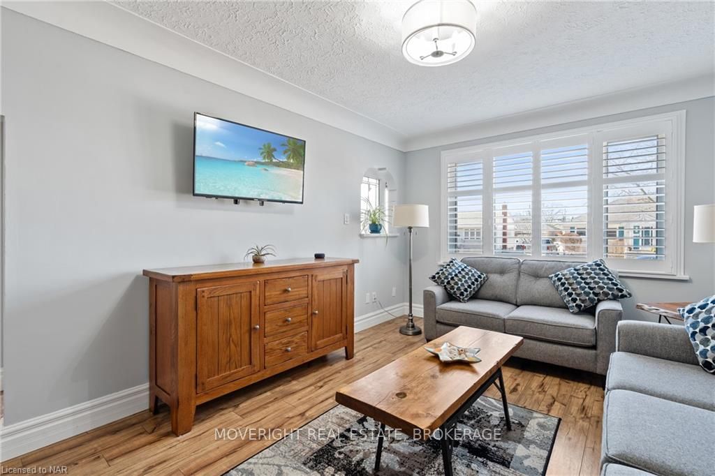 Photo 11 of 82 Mildred Avenue, St. Catharines, Haig — HOMEH