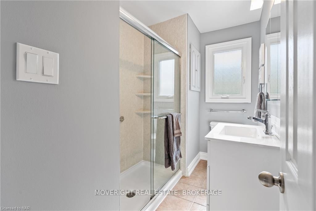 Photo 15 of 82 Mildred Avenue, St. Catharines, Haig — HOMEH