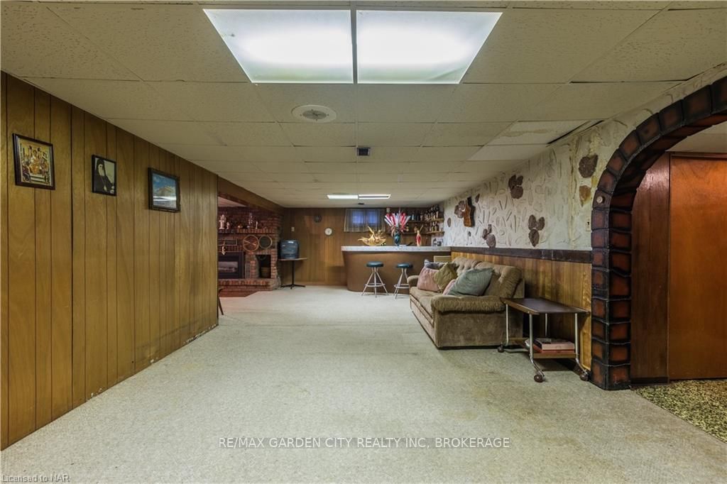 Photo 25 of 4 Brian Avenue, St. Catharines, Glendale/Glenridge — HOMEH