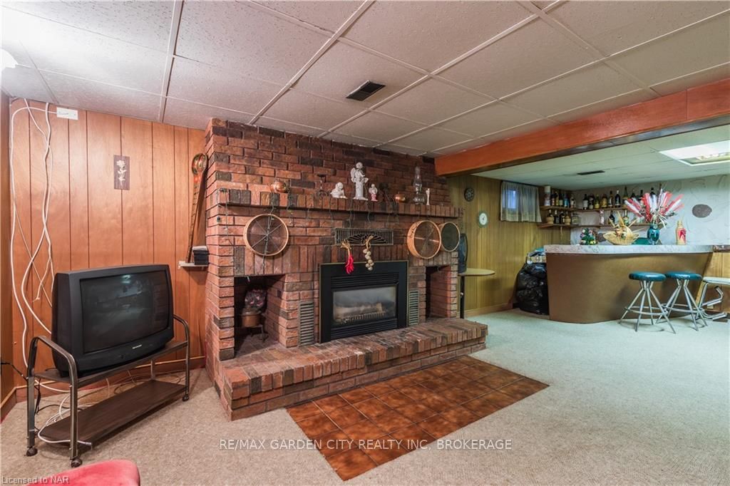 Photo 28 of 4 Brian Avenue, St. Catharines, Glendale/Glenridge — HOMEH