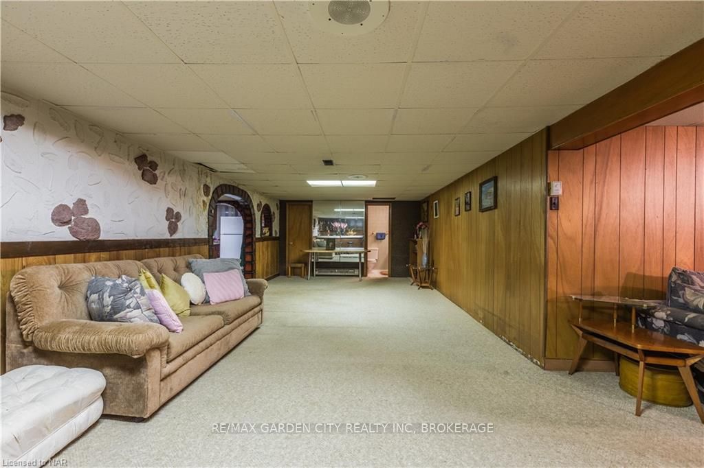 Photo 29 of 4 Brian Avenue, St. Catharines, Glendale/Glenridge — HOMEH