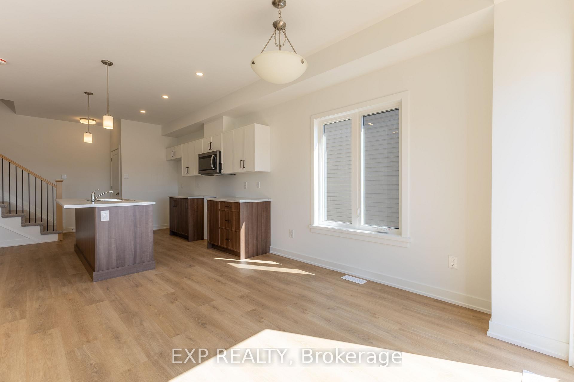 Photo 10 of 1218 Cope Drive, Ottawa, Stittsville (South) — HOMEH