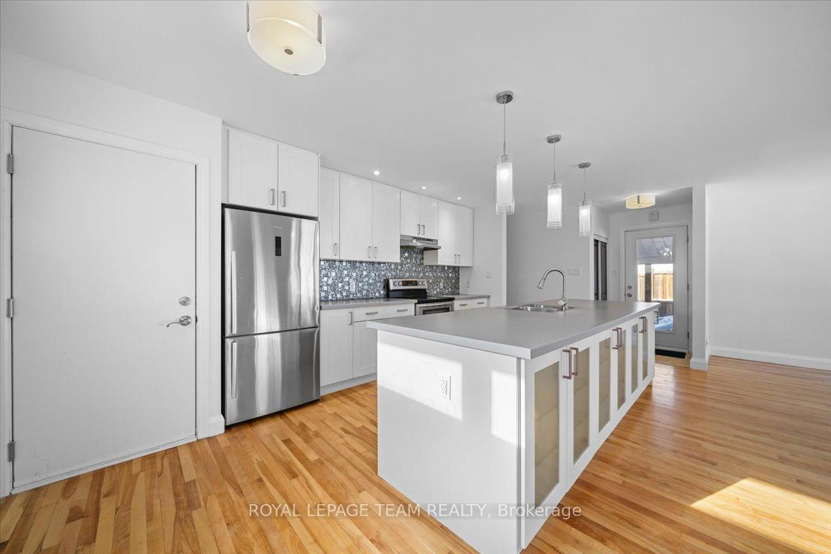 Photo 8 of Unit A, 2226 Tawney Road, Ottawa, Hawthorne Meadows — HOMEH