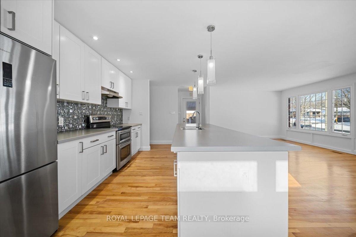 Photo 9 of Unit A, 2226 Tawney Road, Ottawa, Hawthorne Meadows — HOMEH