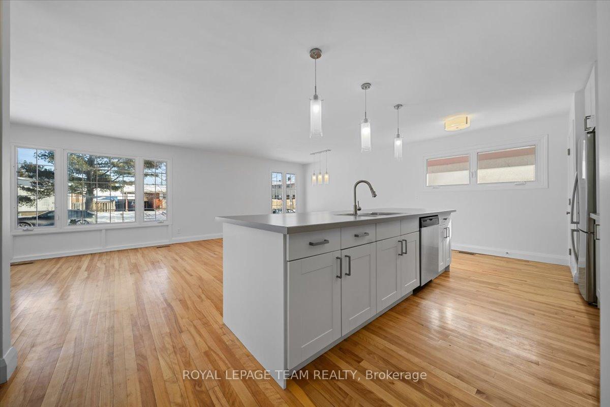 Photo 13 of Unit A, 2226 Tawney Road, Ottawa, Hawthorne Meadows — HOMEH