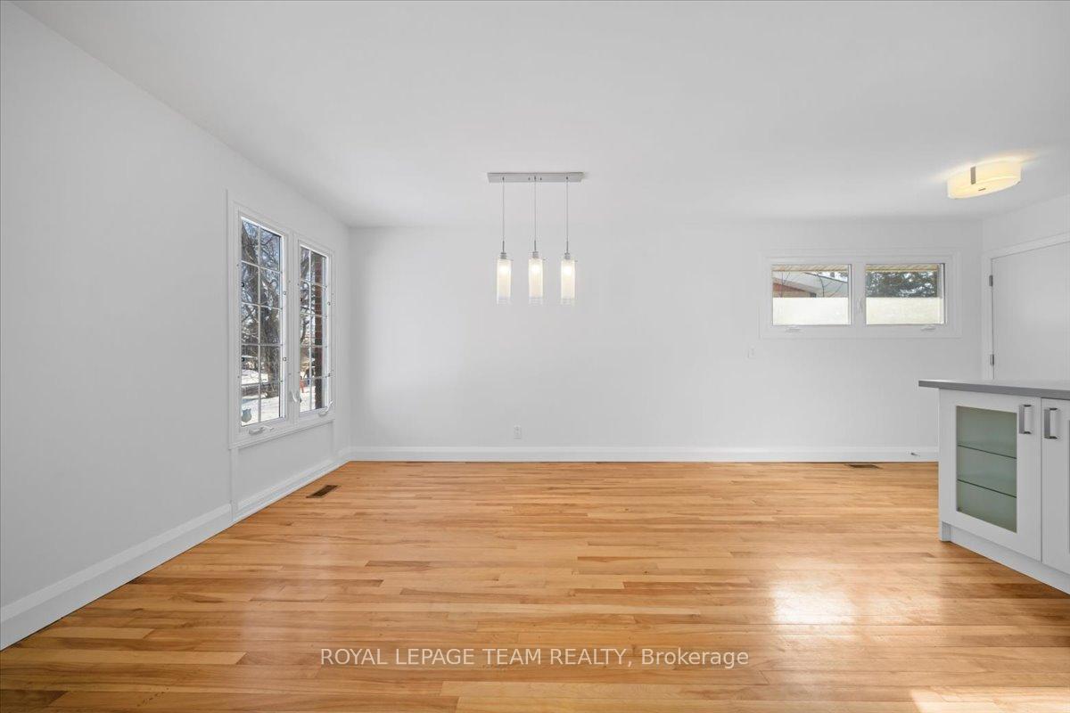 Photo 10 of Unit A, 2226 Tawney Road, Ottawa, Hawthorne Meadows — HOMEH