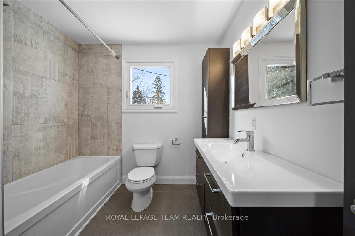 Photo 11 of Unit A, 2226 Tawney Road, Ottawa, Hawthorne Meadows — HOMEH