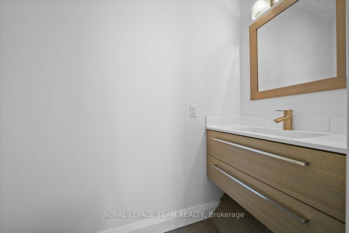 Photo 15 of Unit A, 2226 Tawney Road, Ottawa, Hawthorne Meadows — HOMEH