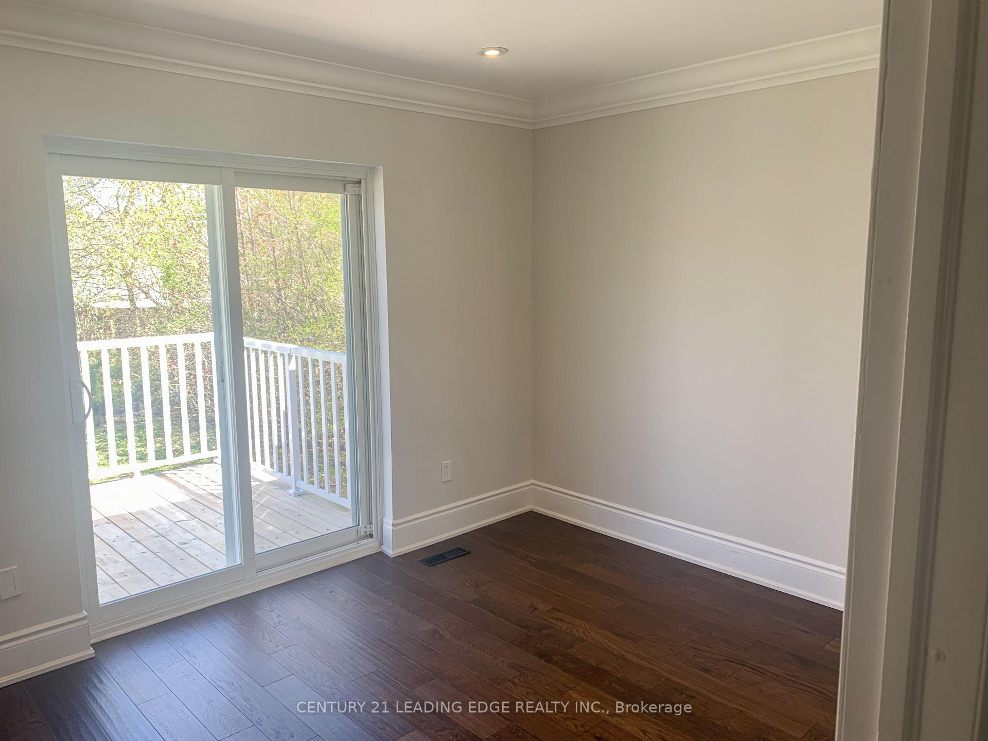 Photo 10 of 18 Devins Drive, Aurora, Aurora Heights — HOMEH