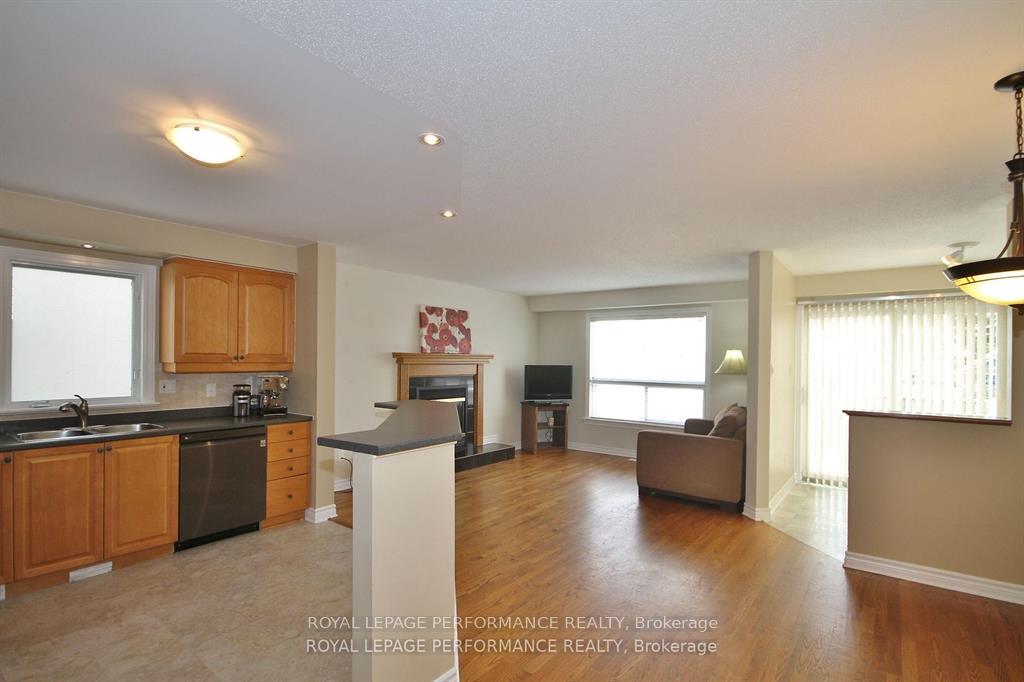 Photo 4 of 63 Ambiance Drive, Ottawa, Barrhaven East — HOMEH