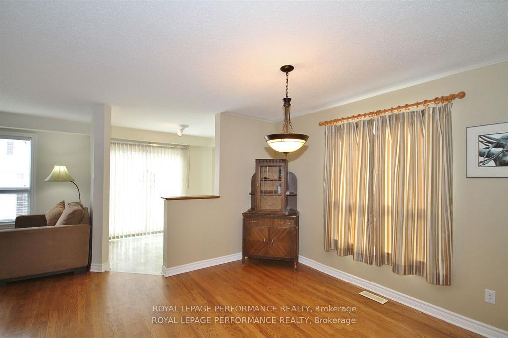 Photo 13 of 63 Ambiance Drive, Ottawa, Barrhaven East — HOMEH