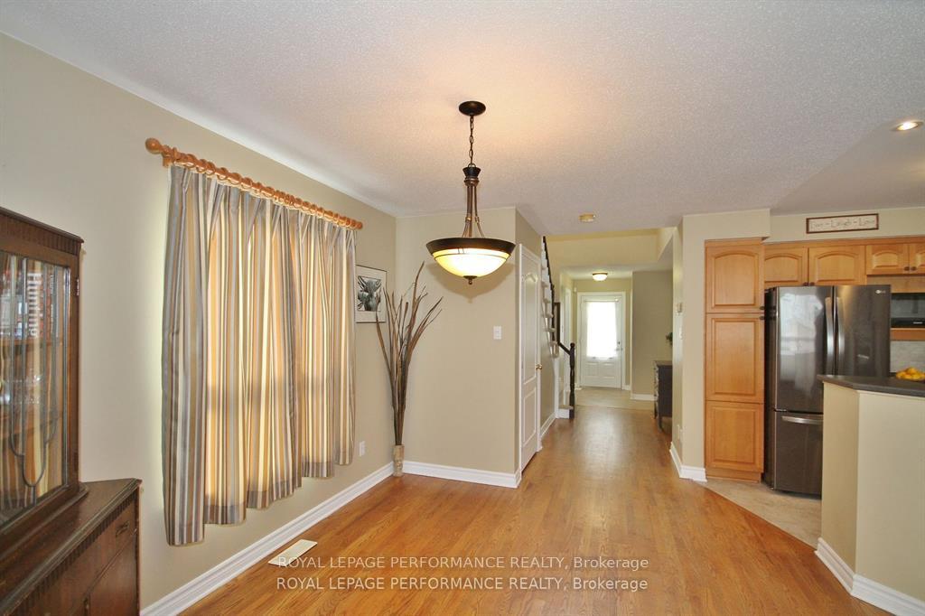Photo 16 of 63 Ambiance Drive, Ottawa, Barrhaven East — HOMEH