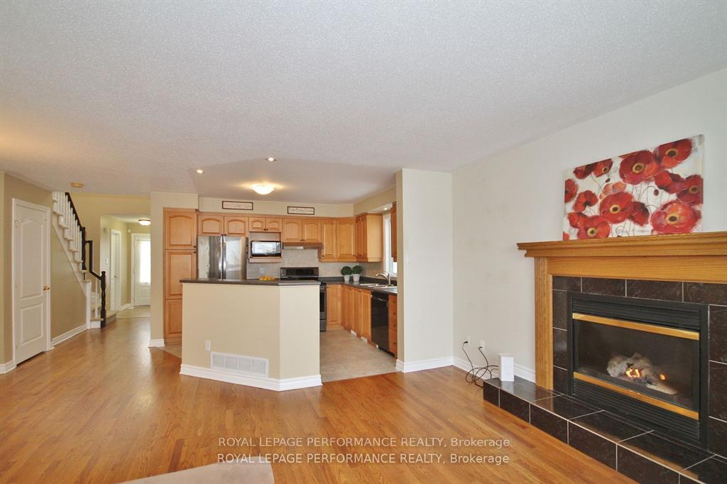 Photo 19 of 63 Ambiance Drive, Ottawa, Barrhaven East — HOMEH