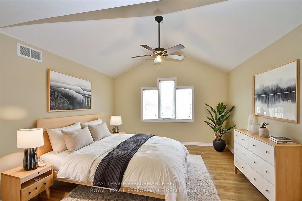 Photo 23 of 63 Ambiance Drive, Ottawa, Barrhaven East — HOMEH